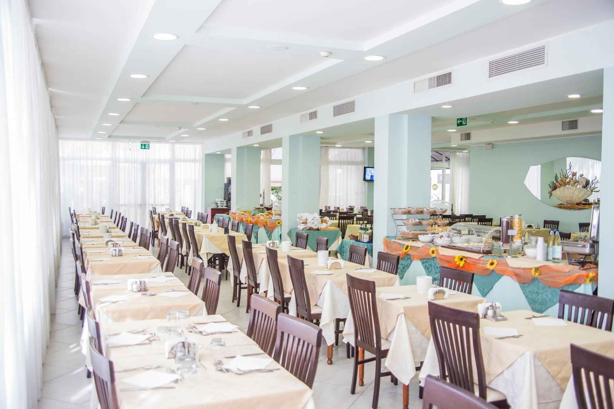 Ciccio Hotel ミザーノ・アドリアーティコ エクステリア 写真