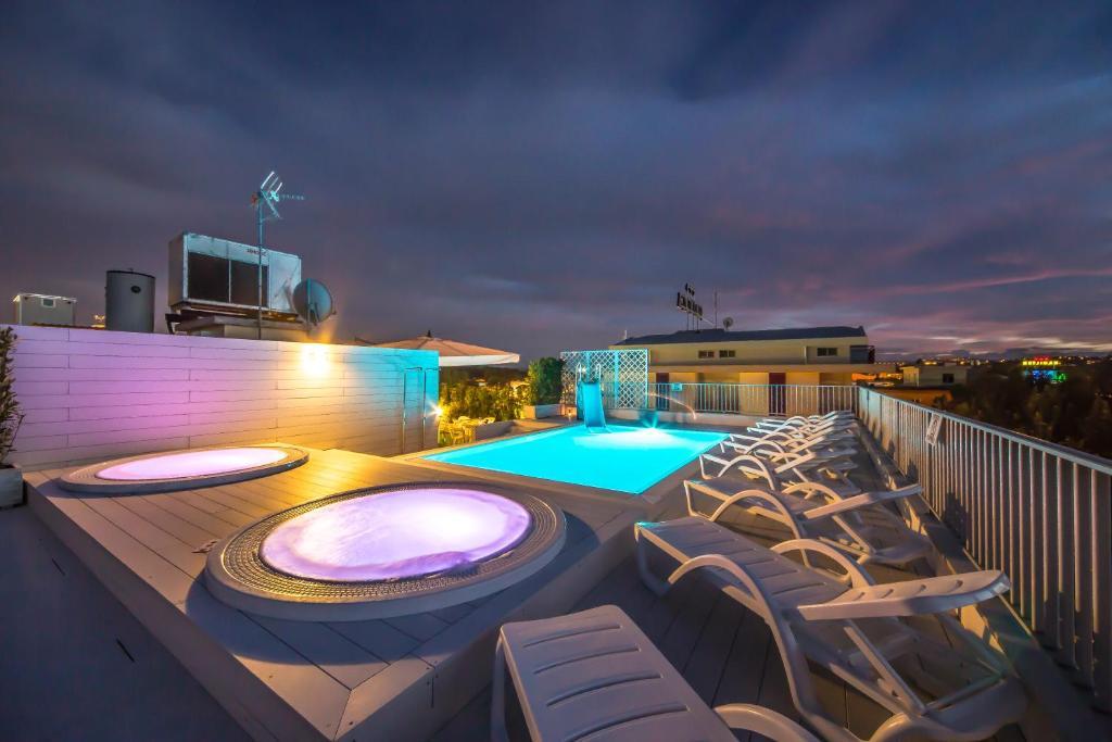 Ciccio Hotel ミザーノ・アドリアーティコ エクステリア 写真
